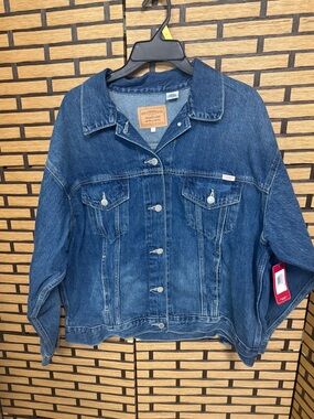 Levi Strauss & co relaxed fit loose trucker jean jacket size large